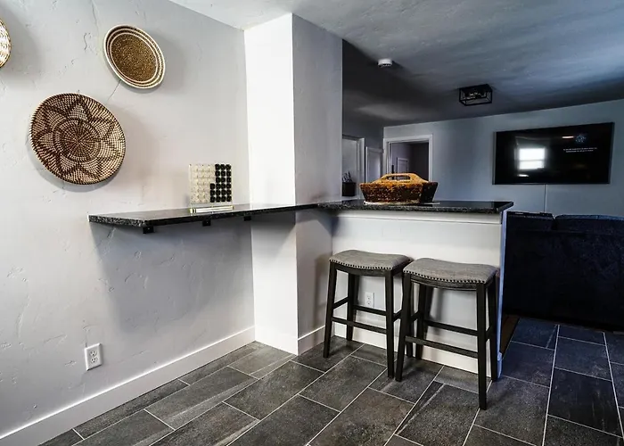 Well-located Near Downtown District Holiday home